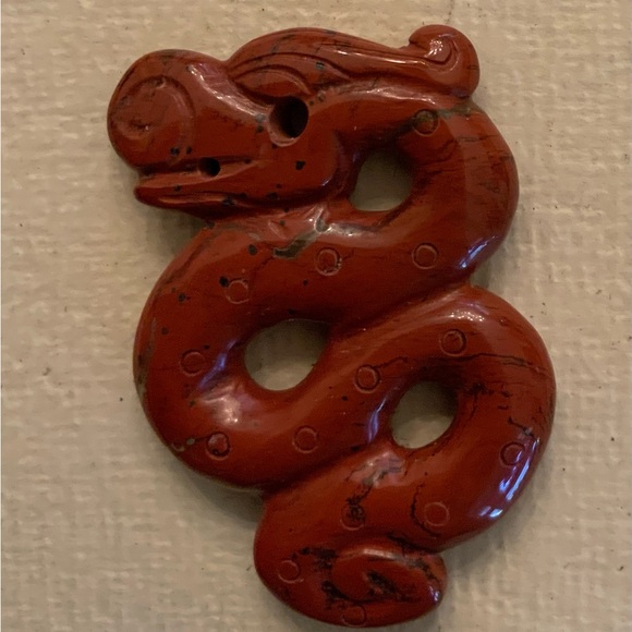 Only lot….carved semi precious stone dragon pendant - Picture 2 of 4